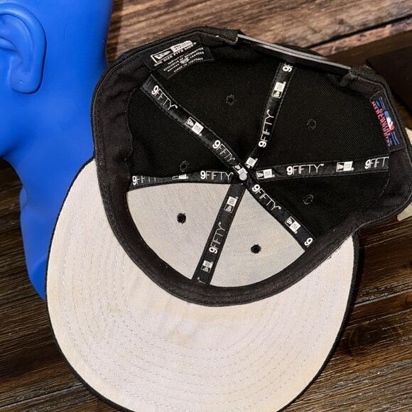 New Era 9Fifty Los Angeles Angels SnapBack Hat - Picture 4 of 4